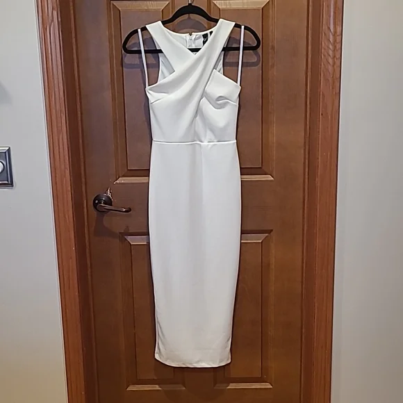 White cross top dress - Picture 5 of 7